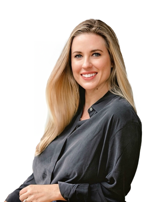 Portrait of Christine Bogdanovic, REALTOR®.
